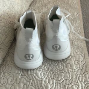 Chargefeel Mid Women's Workout Shies